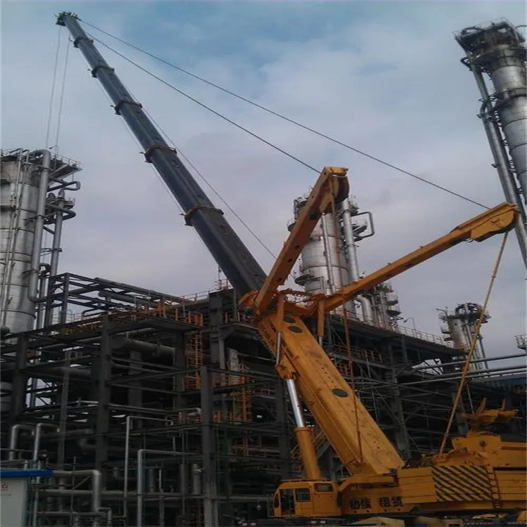 上林吊板房的吊车